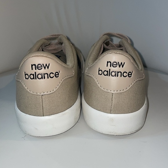 New Balance 212 ProCourt Size 7.5. - Picture 3 of 13